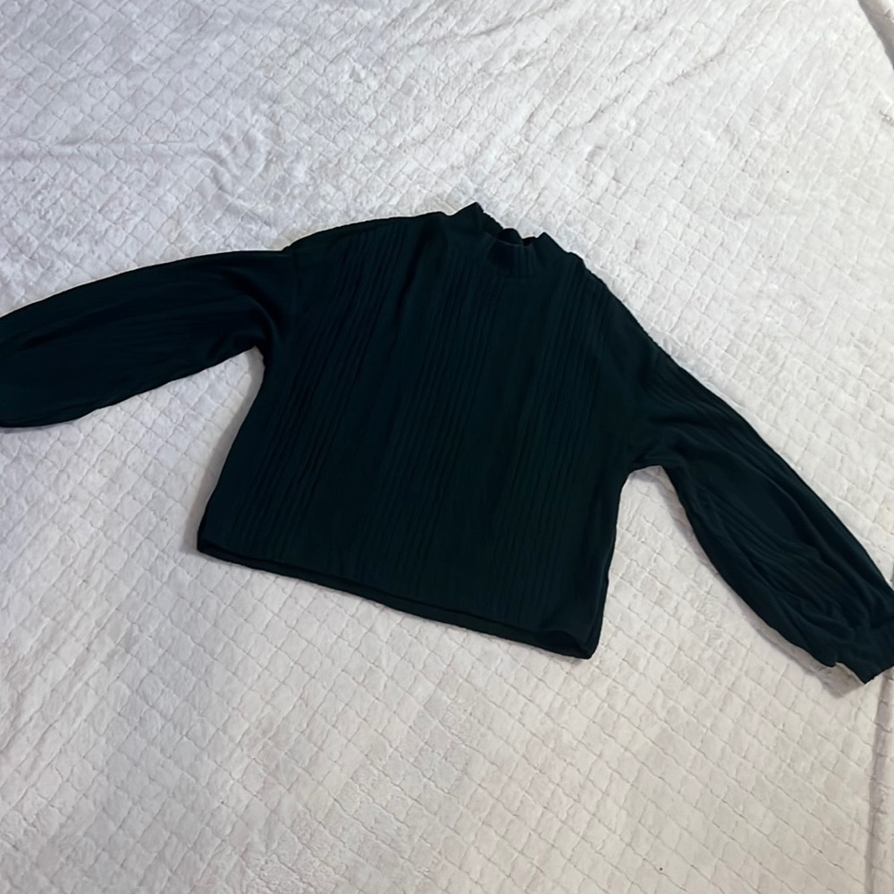 Green SHEIN crop sweater